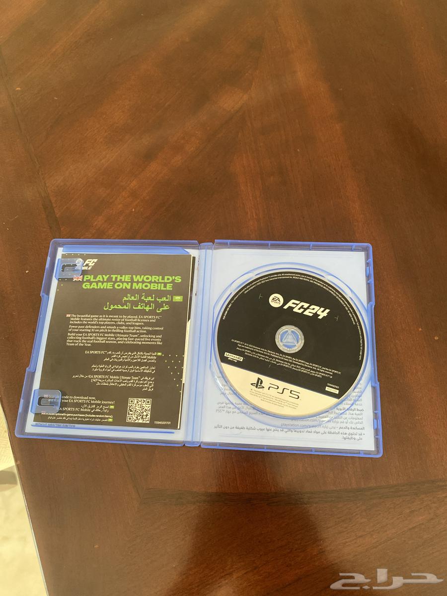 شريط فيفا 24 نضيف ما في خدش ممتاز64366409737857111