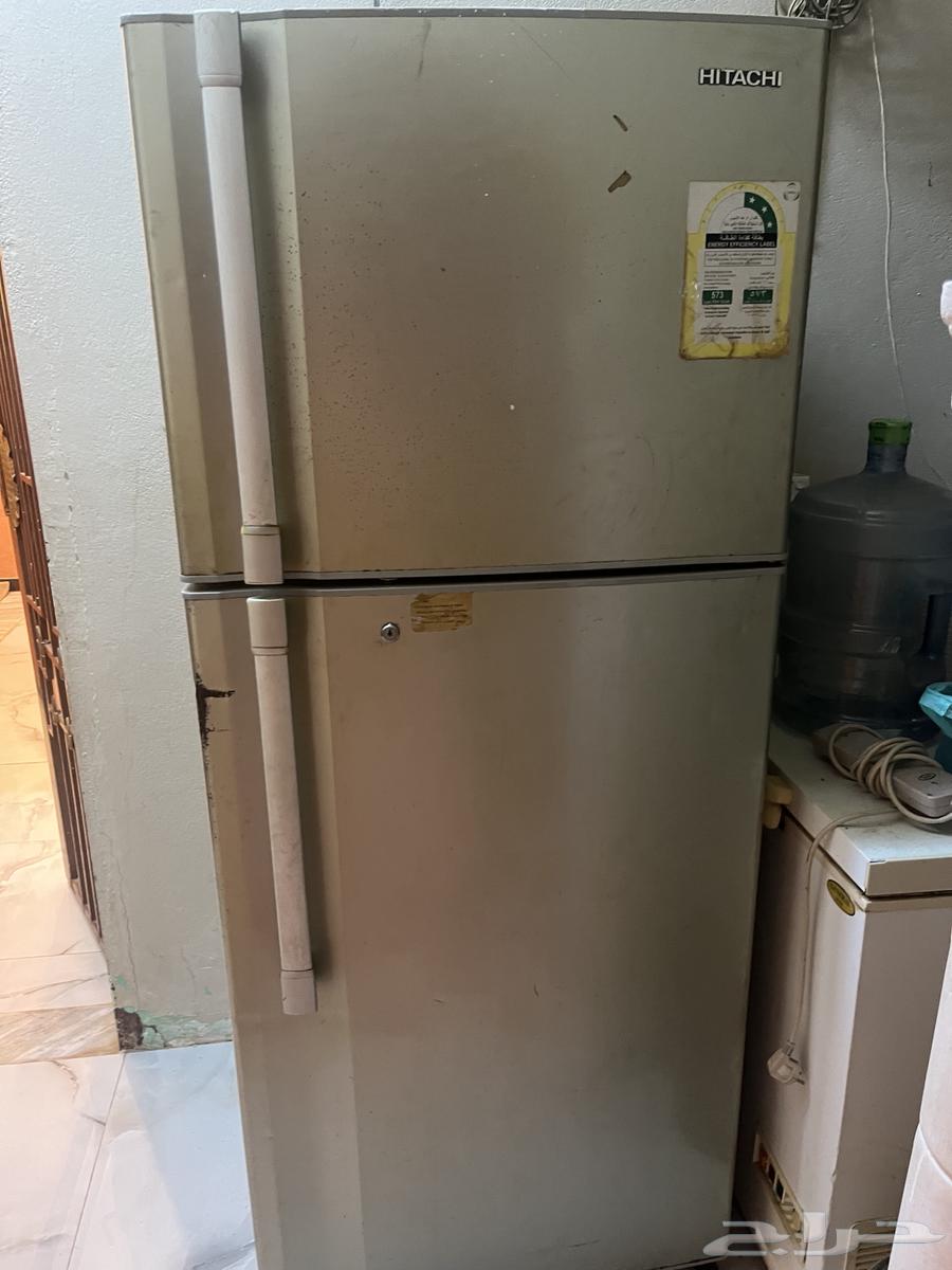 عندي ثلاجة هيتاشي و فريزر جينرال للبيع64368382768770111