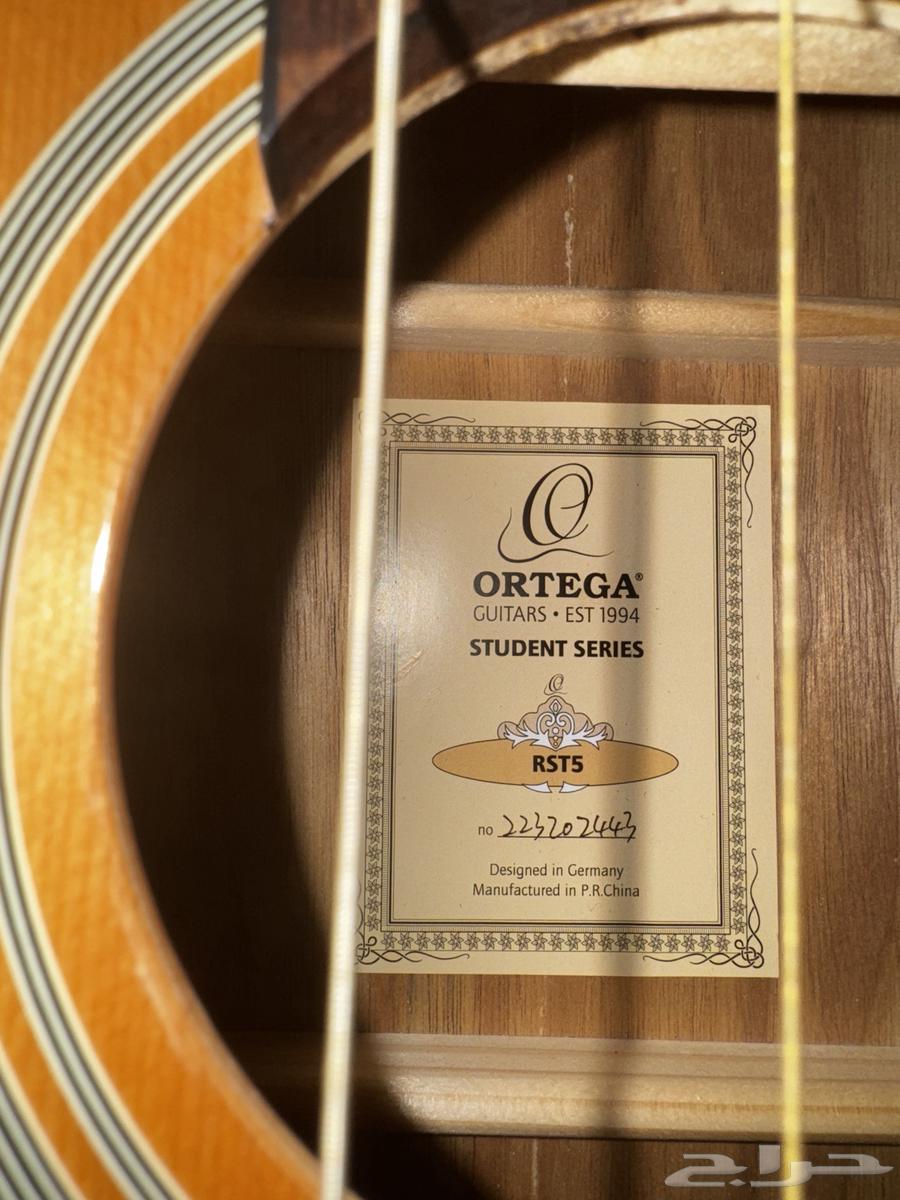 قيتار كلاسيك من فيرجن جديد64372974985218111