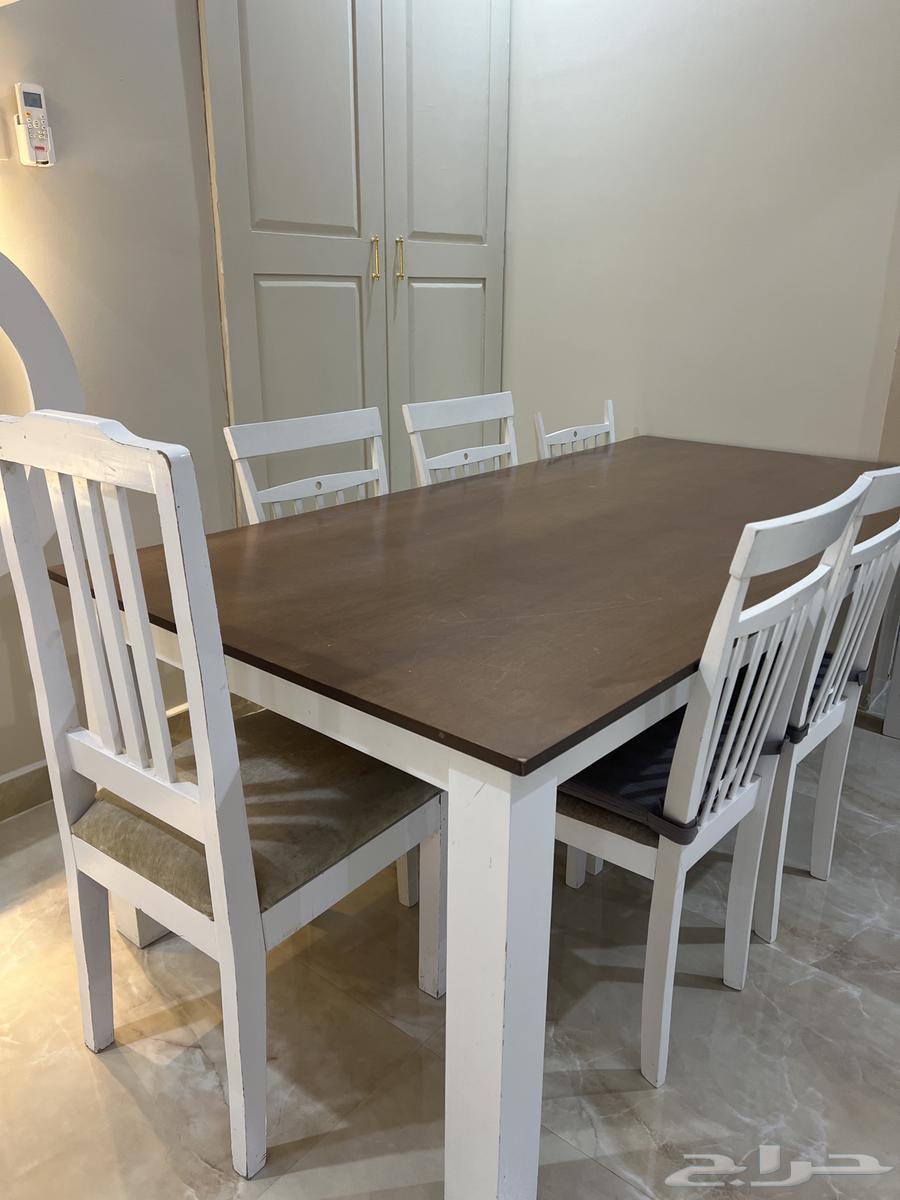 Dining table64370640962561110