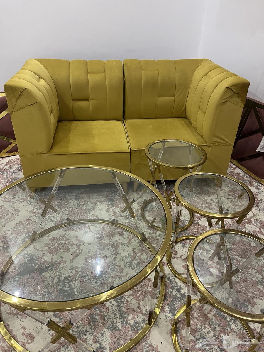 Two corner sofas and a large table with 3 clean service tables64373194778755111