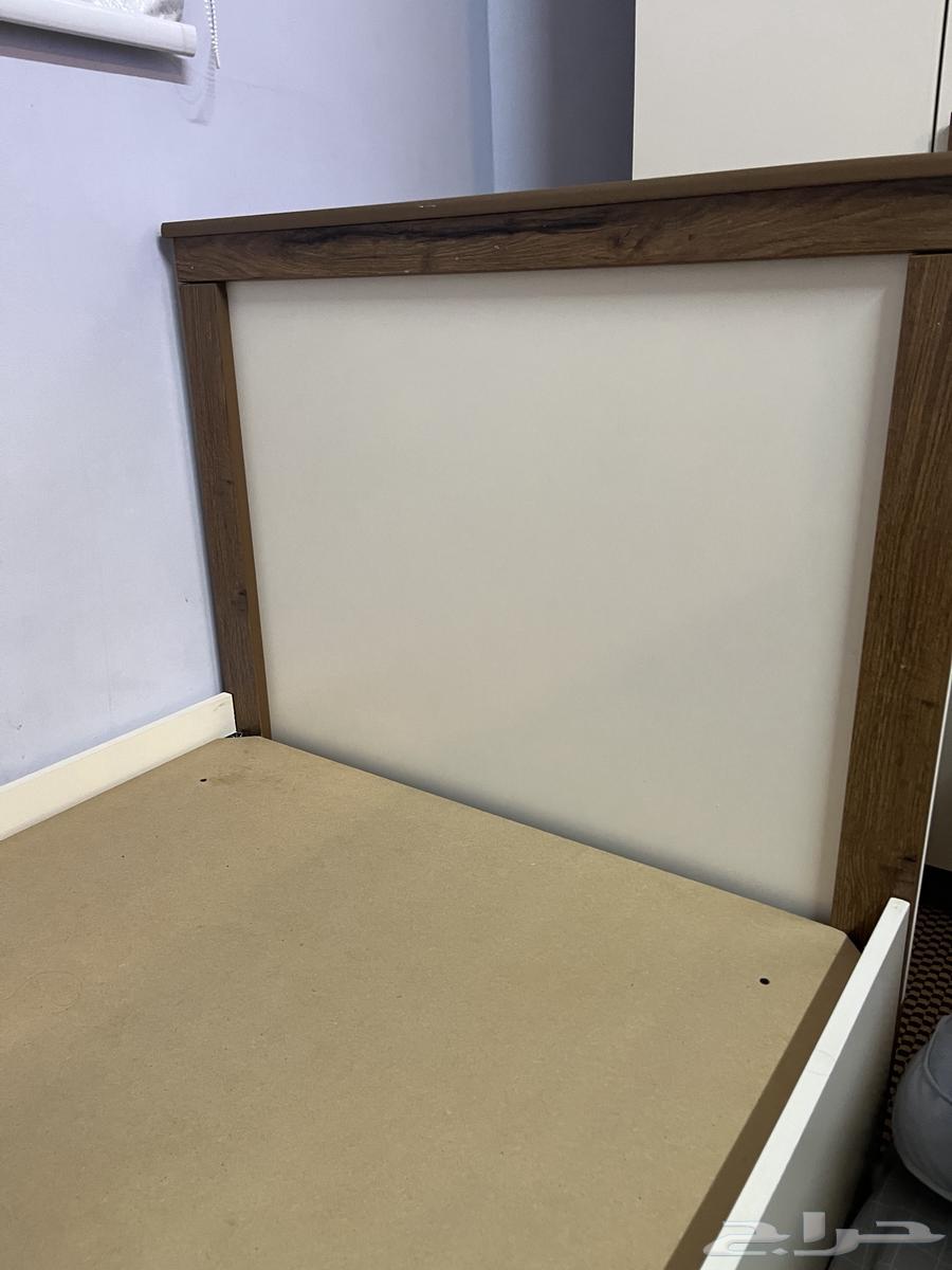 سرير نفر و كومدينه64371540792833110