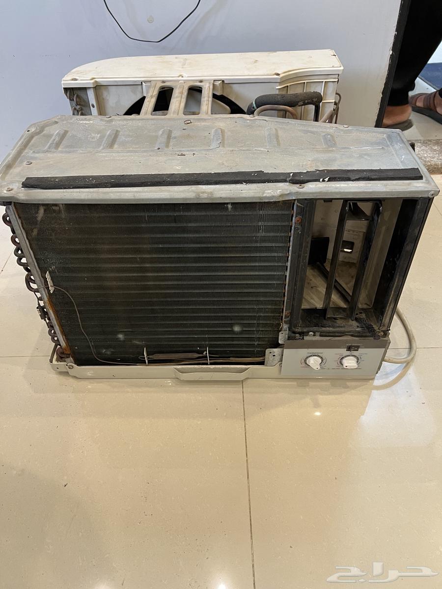 2 window air conditioners64373683696002110