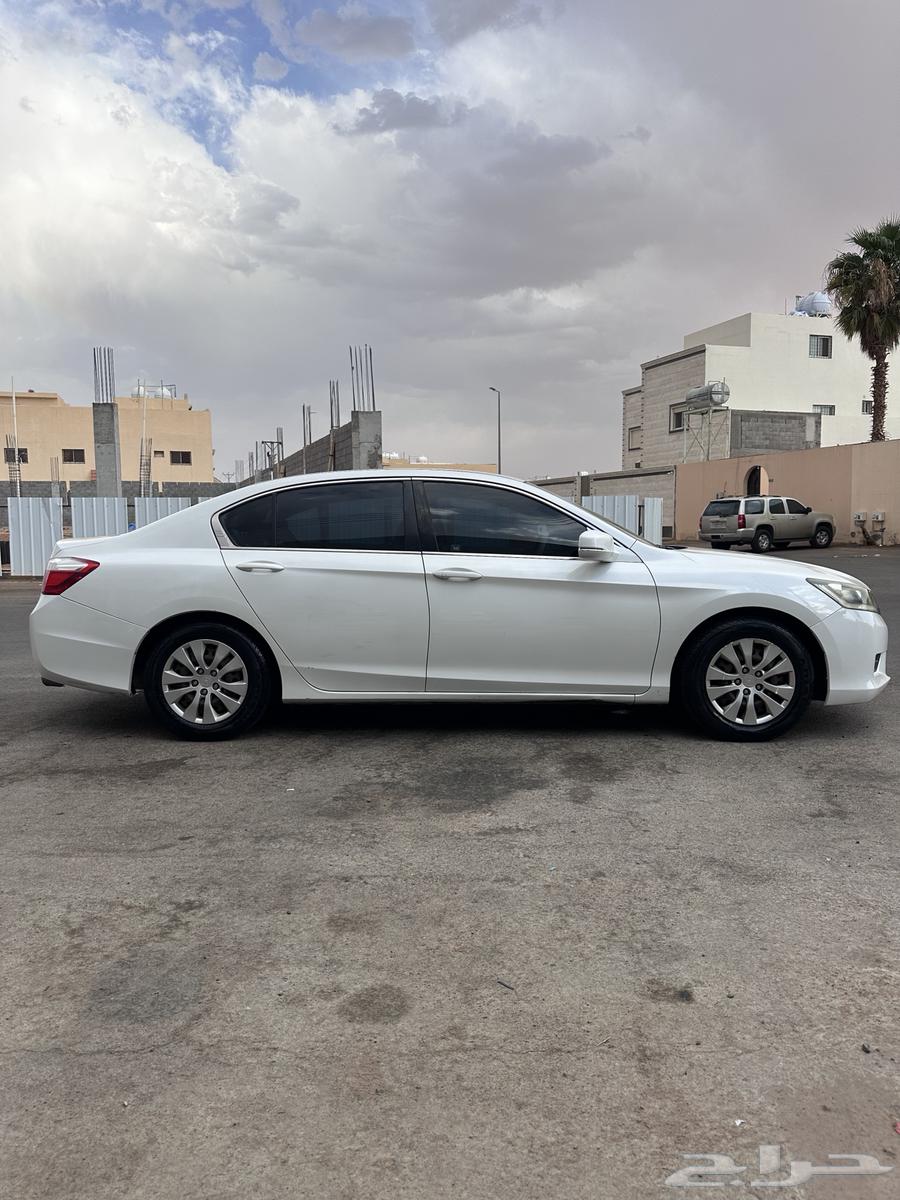 هوندا اكورد 201364520218627586113