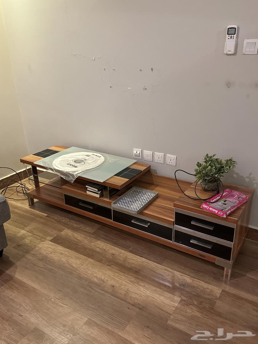 اثاث للبيع   غرفه دولاب بالتسريحة   طاولات زي ماموجود64372565226627112