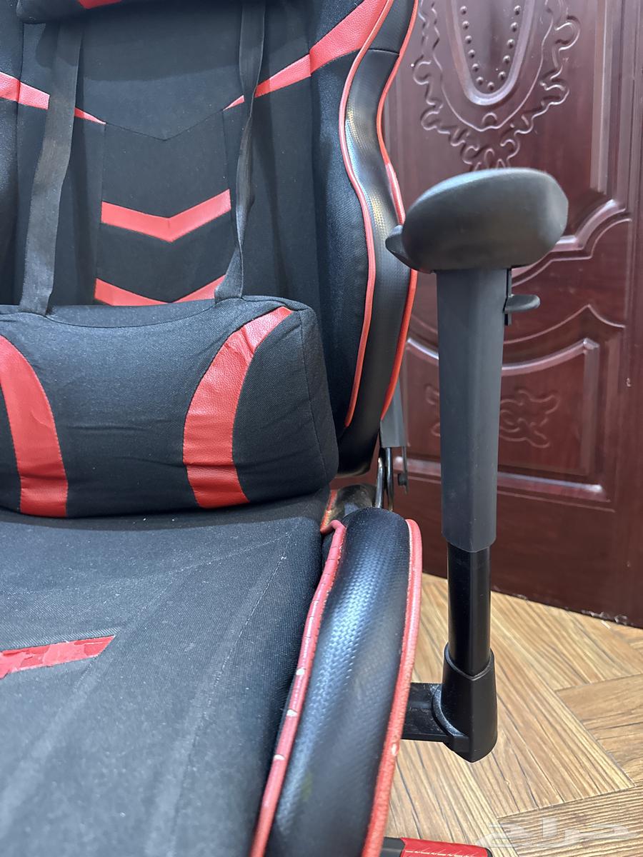 كرسي قيمنق استخدام نظيف نوع الشركه DATAZONE كفرات سليمه64375171200643113