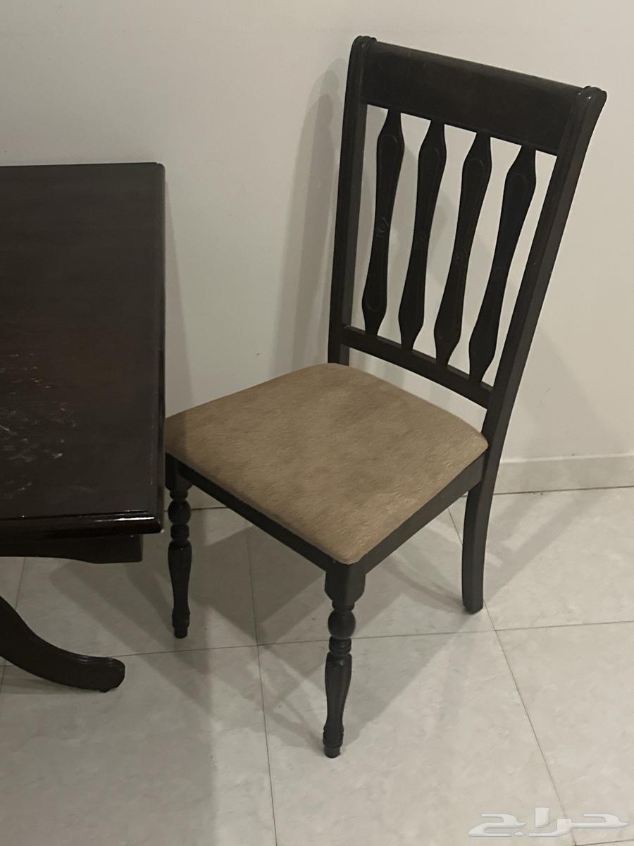 طاولة طعام و كنب و غرفة نوم للبيع64377123053827111