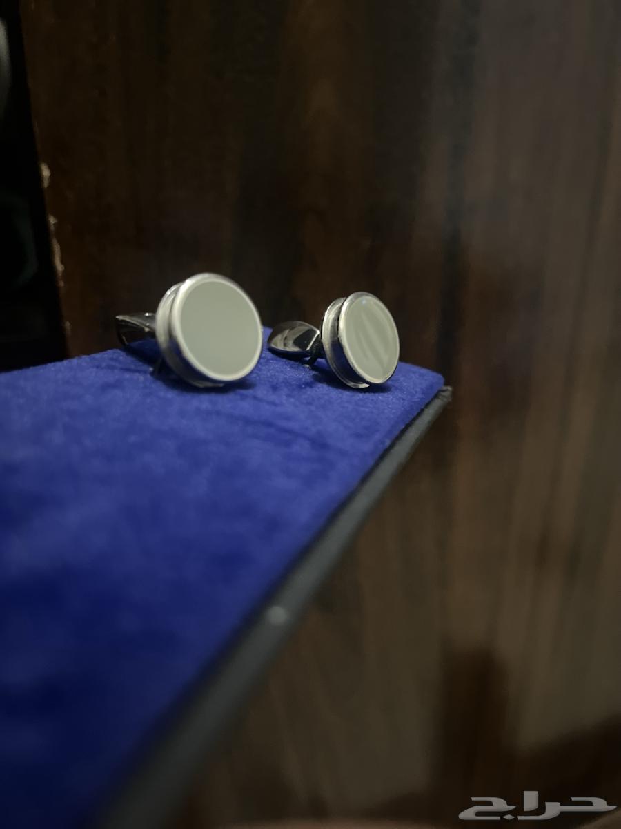 A collection of cupcakes64369160303745110