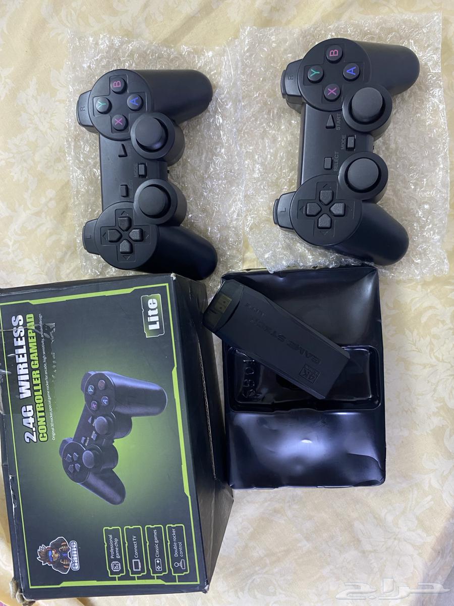 New gaming device with two controllers and all accessories64376095111554110