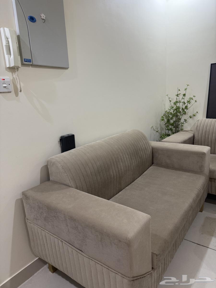 Modern sofa set of 2 and two single and a half beds64371555518467112