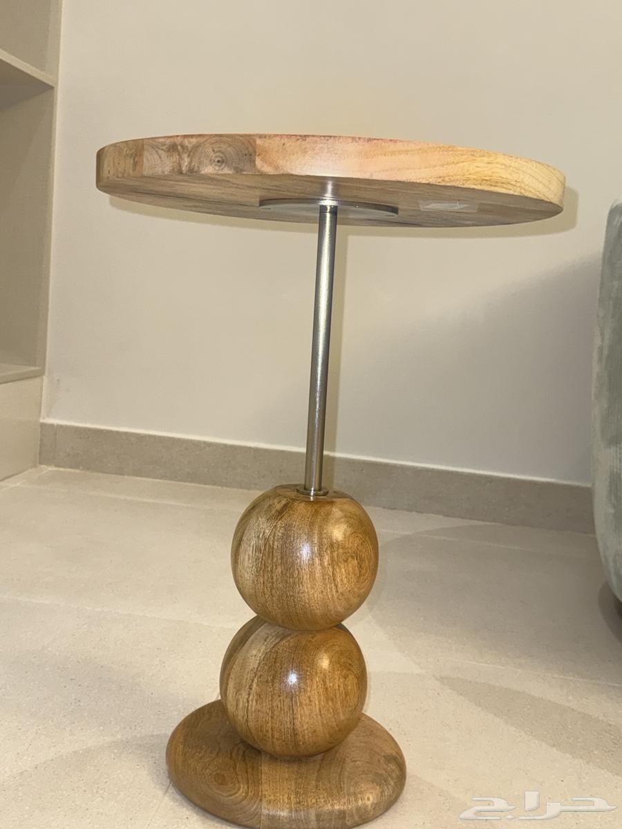 Reception table64374964389633110