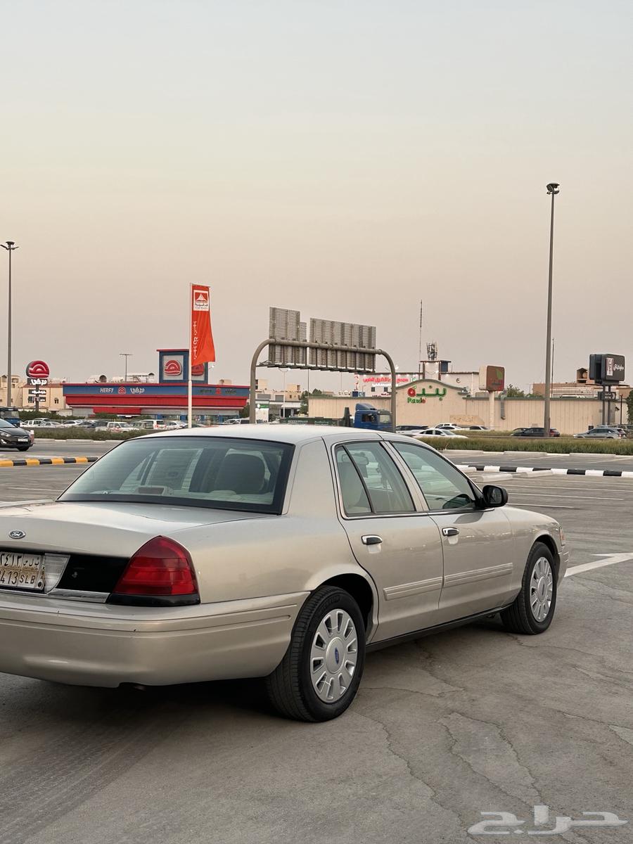 فورد فكتوريا بوليسي 2011 نظيف جدا64512964555267113