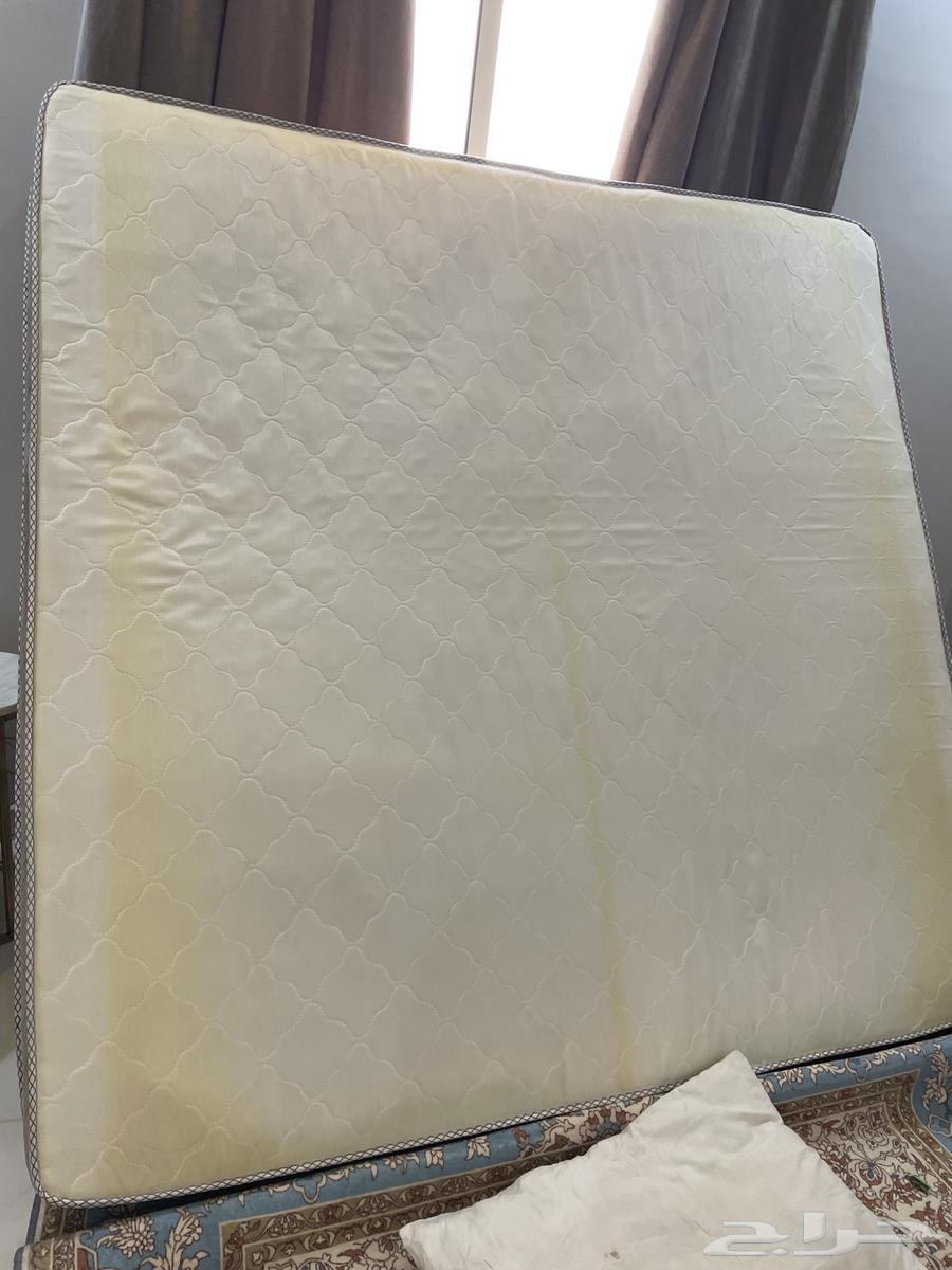 Mattress for sale (used less than a month)64369761963138110