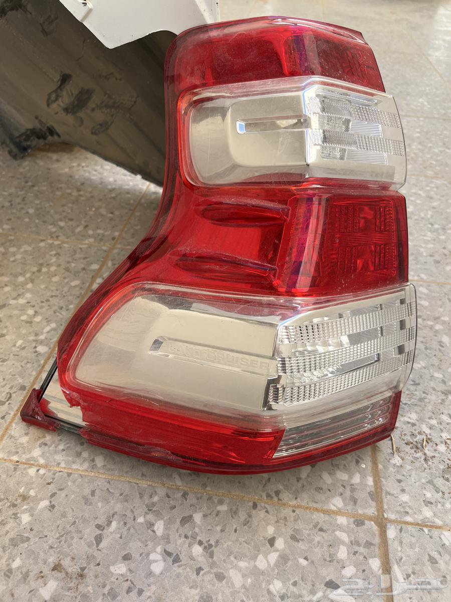 اسطب برادو 2016خلفي شد بلد وكاله فيه كسر بسيط64509785564673110