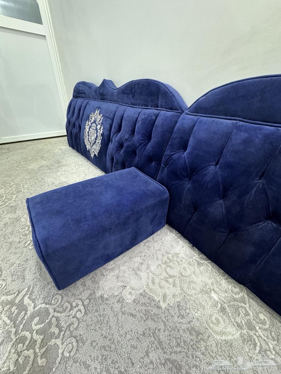 للبيع مجلس عربي كما هو موضح في الصور نظيف وسليم64362862426627112