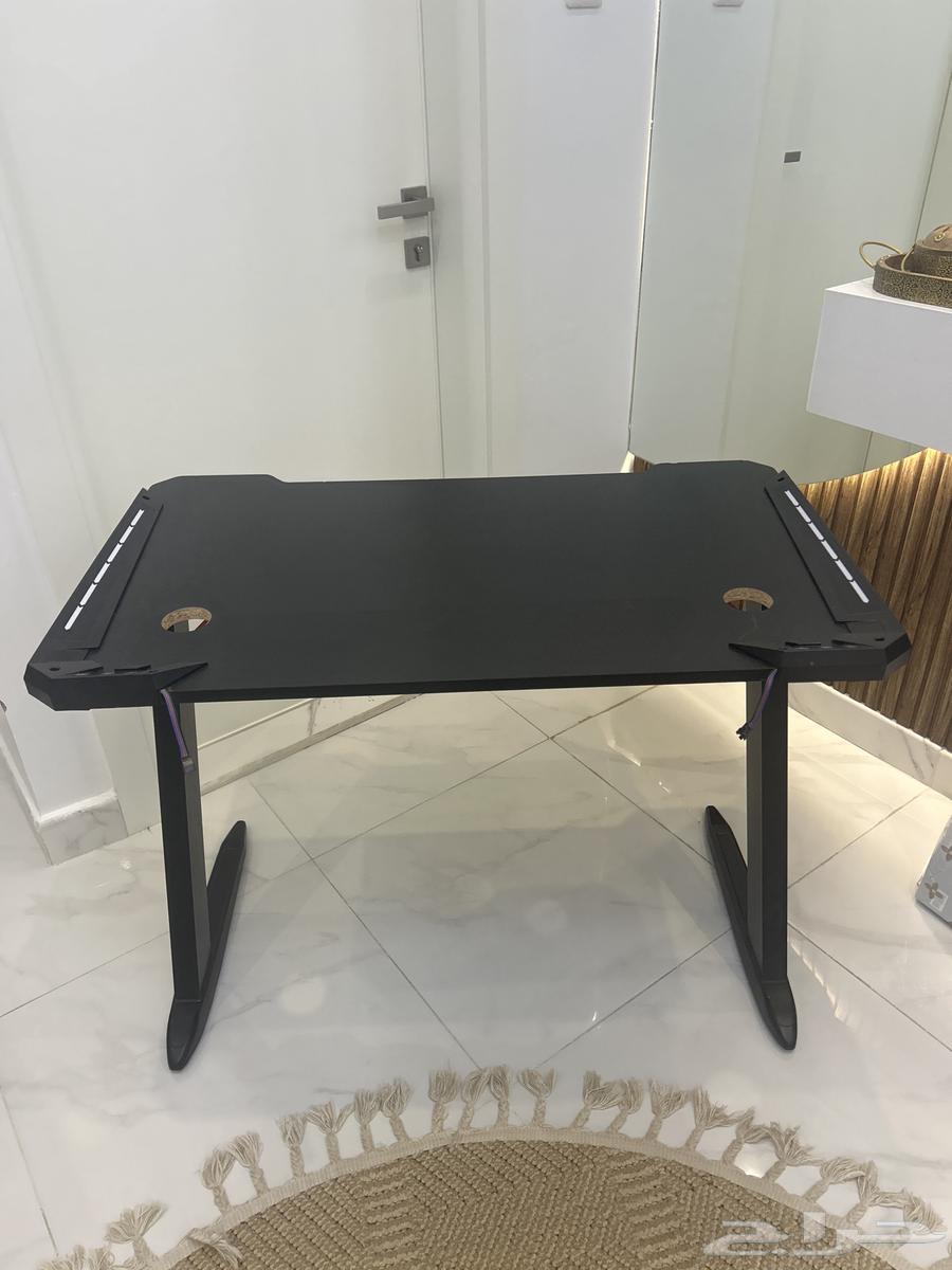 طاولة جيمينج كبيرة64367303721859110