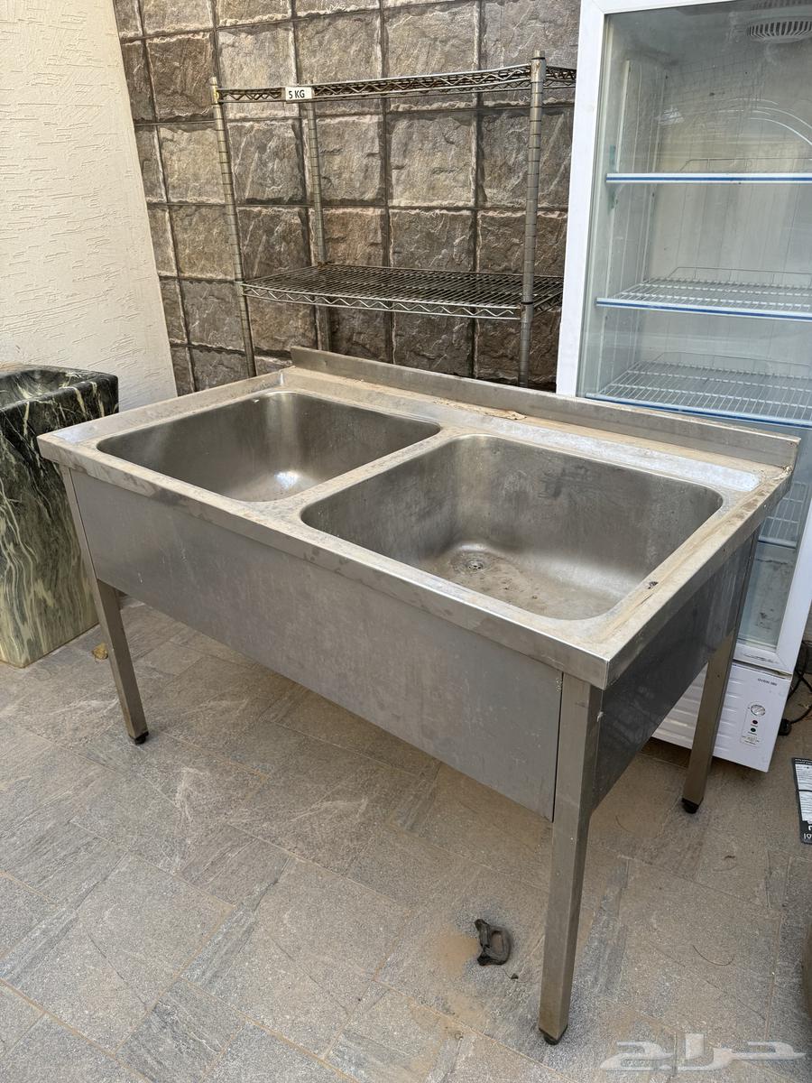 للبيع اغراض مطعم64370597687810114