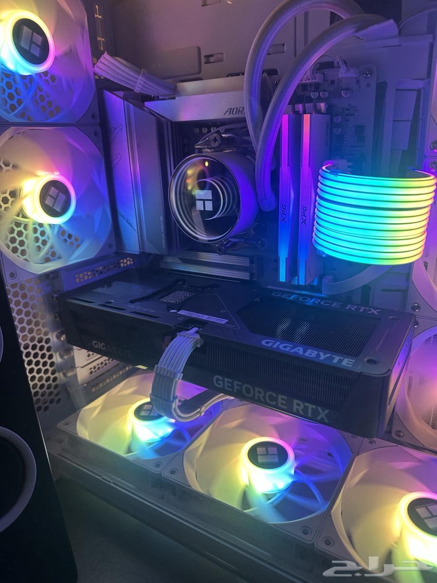 RTX 5070 Graphics Card64376584860163110