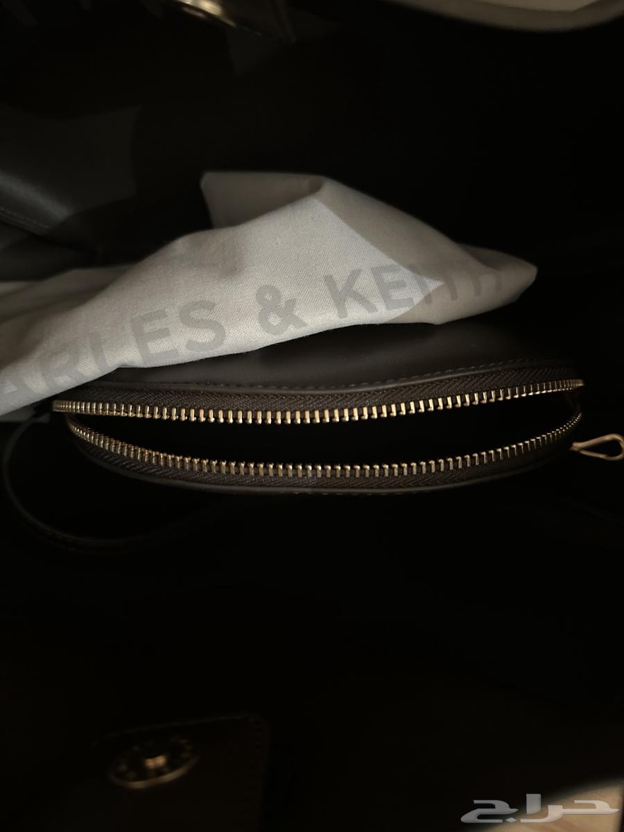 شنطة تشارلز اند كيث لون dark moss64362726134017111