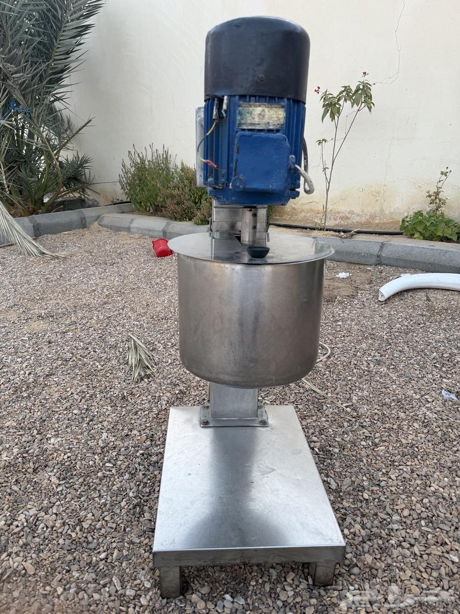 مكينت حمص وا ثلاجه عرض للبيع64372697822465110