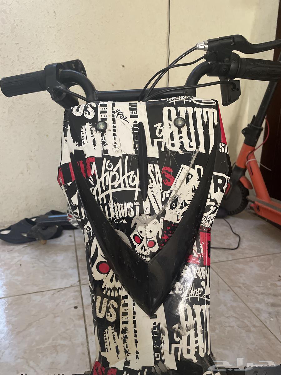 Drift scooter for sale with its original key, comes with 200, negotiable64370424730626110