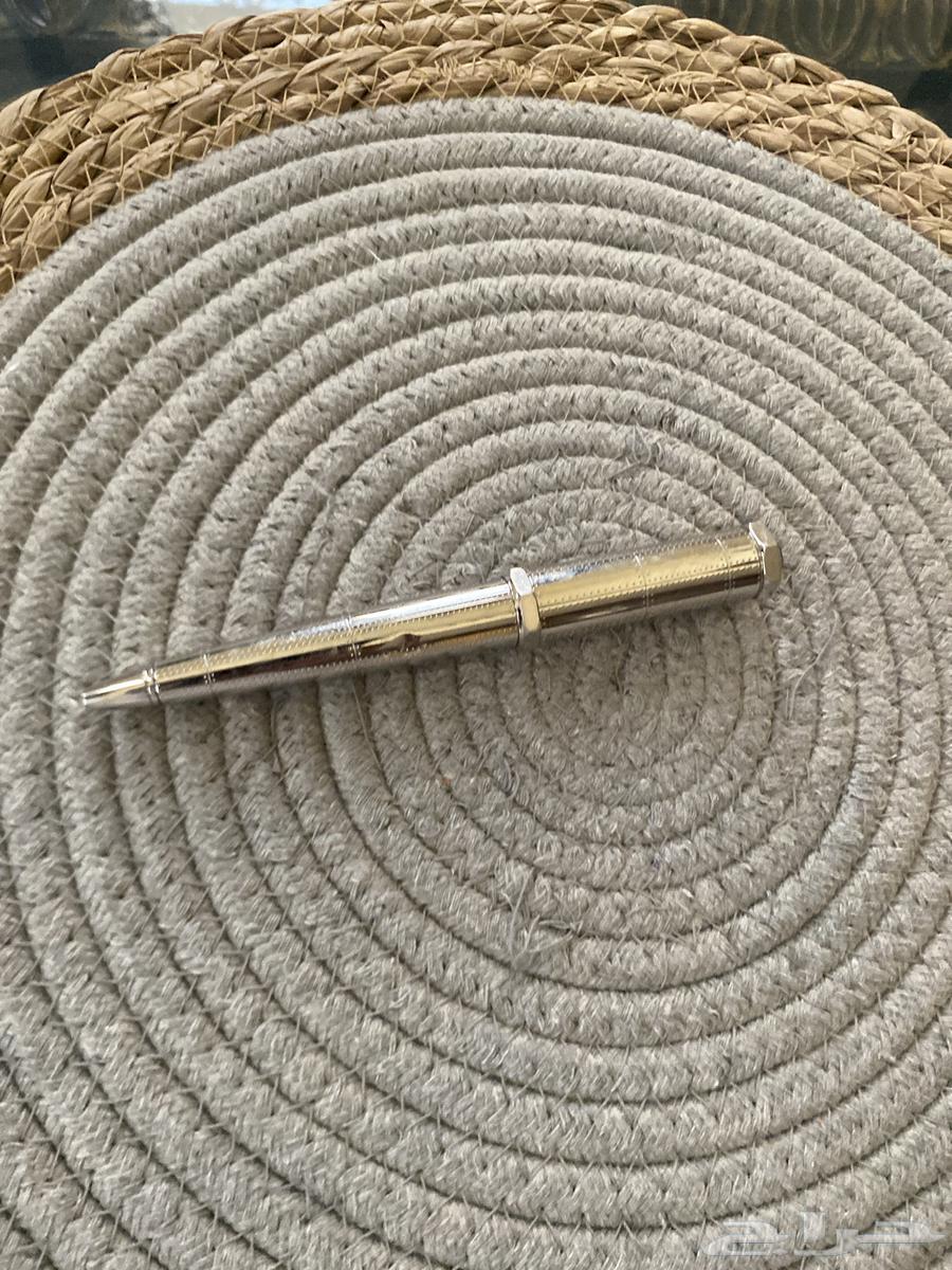 قلم كارتير فيه خدش بسيط64368149180291113