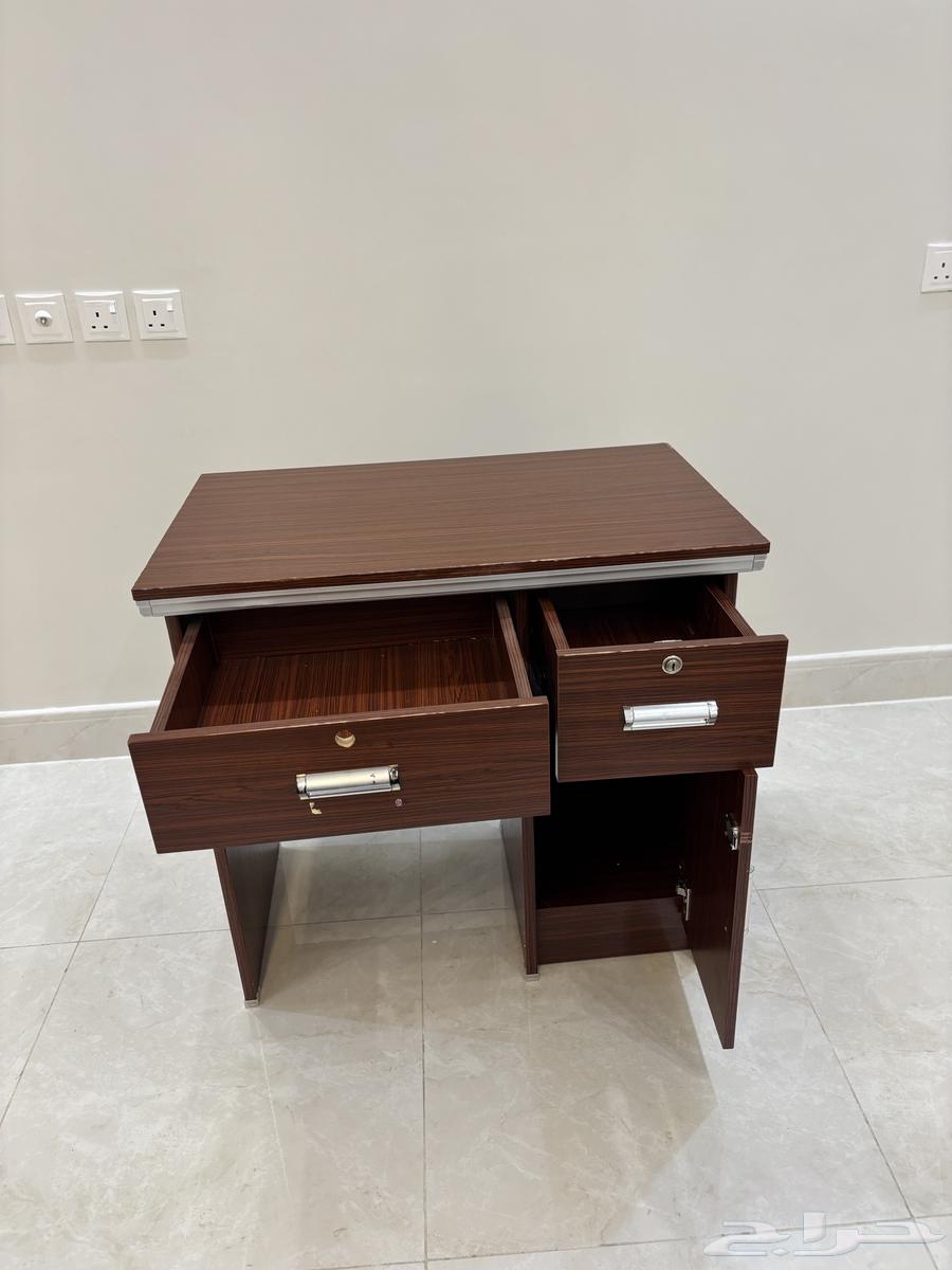 Computer or monitor table64372375215873111