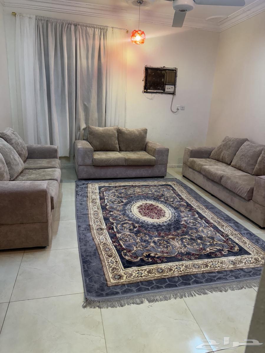 كنب للبيع ثلاث قطع بي 300 و الفرشه 10064364409885186110