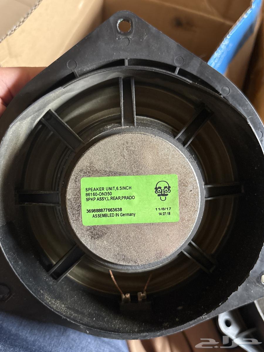 سماعات تويوتا برادو وبوري كورولا64366190039170111