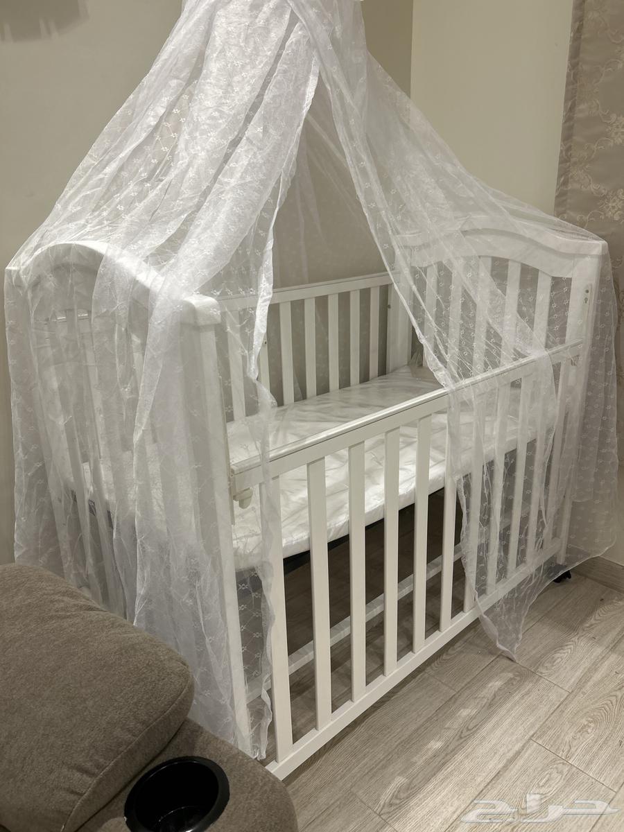 سرير مواليد جديد للبيع64372536087681110