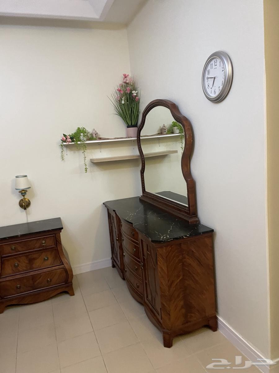 غرفة نوم شبه جديدة استخدام بسيط جدا  وخشب ممتاز64368922525057111