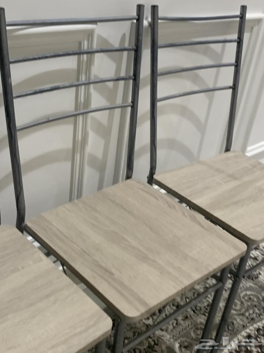 ثلاثة كراسي للبيع64376644910977111