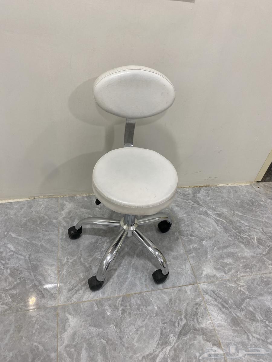 Chair and table64392073177475112