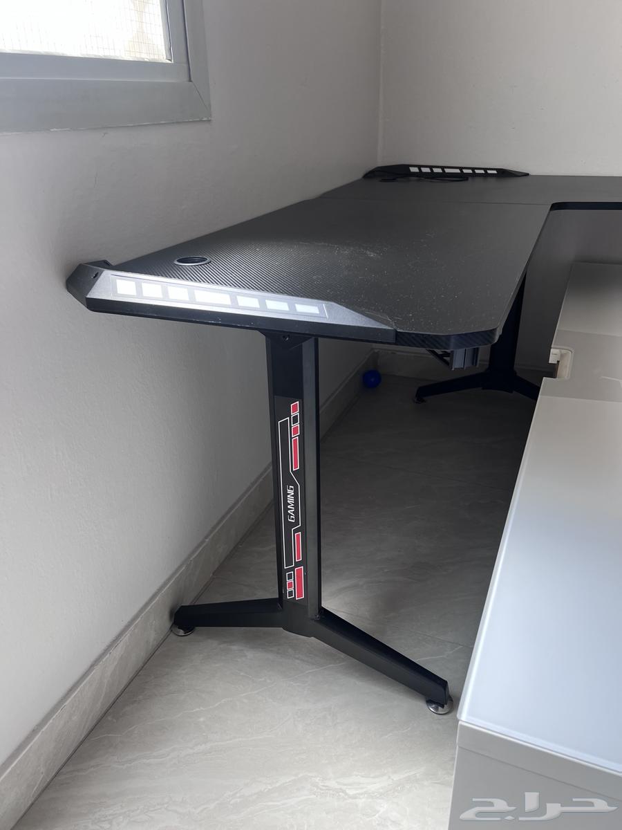 Computer desk64367858275971110