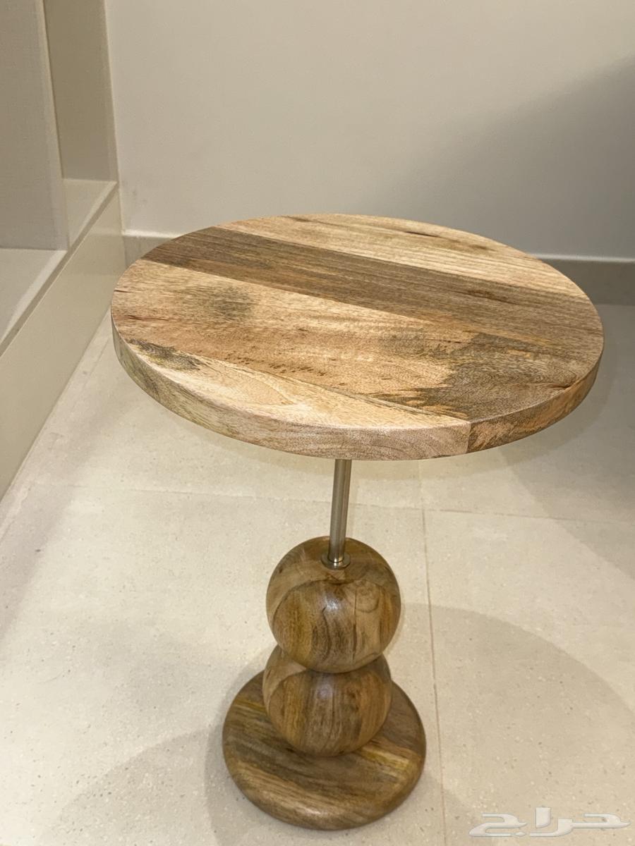 Reception table64374964389633111