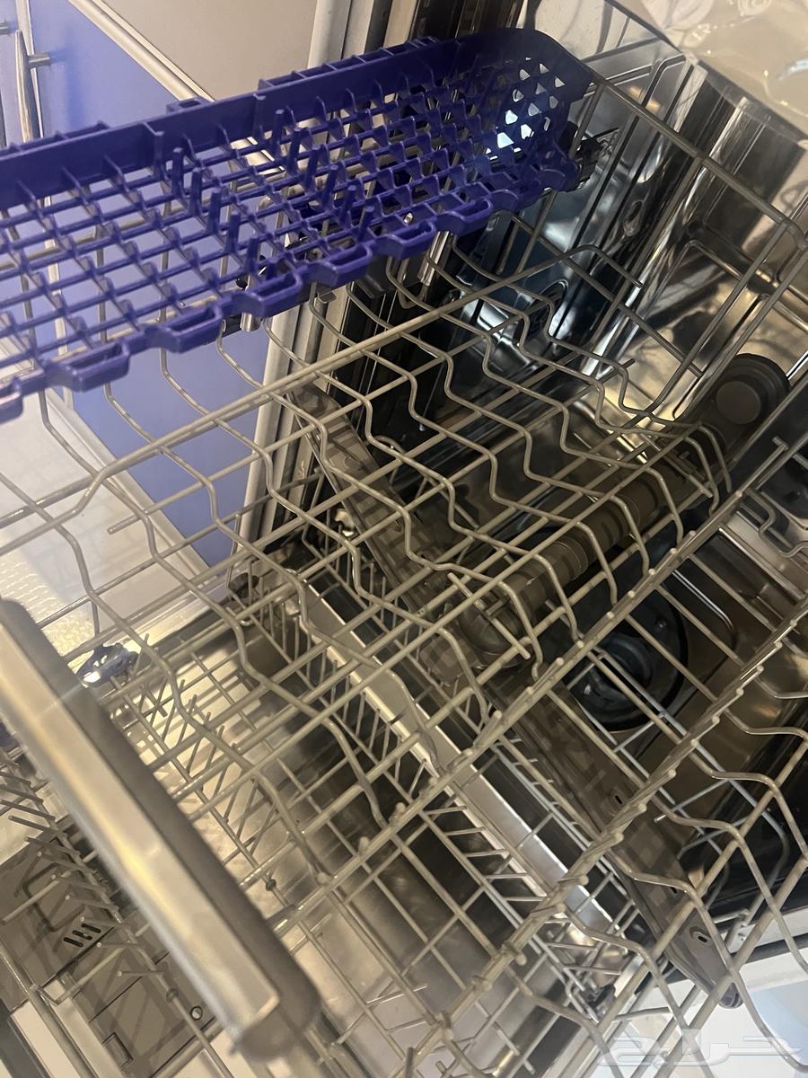 غسالة صحون LG بحاله ممتازه ليس بها اي مشكله64373876358787110