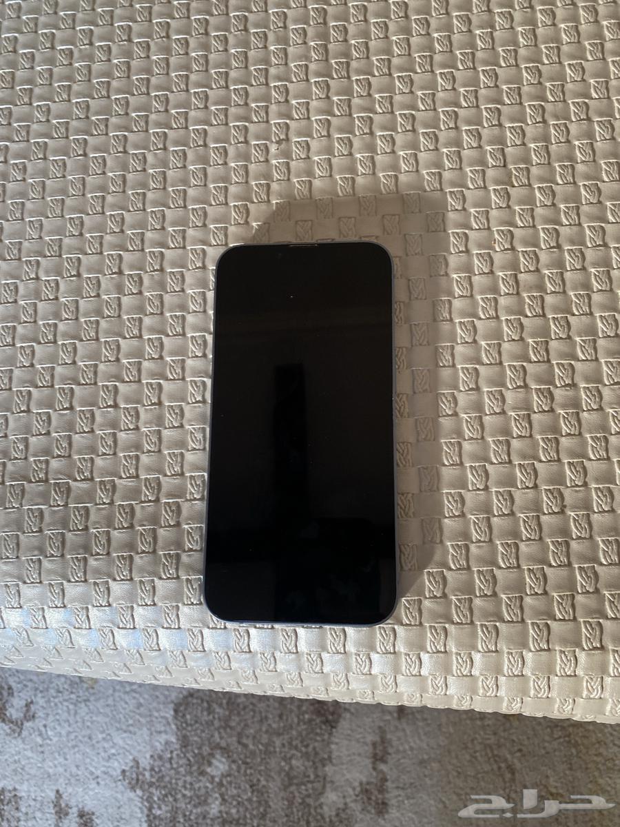 ايفون 1464371162235650112