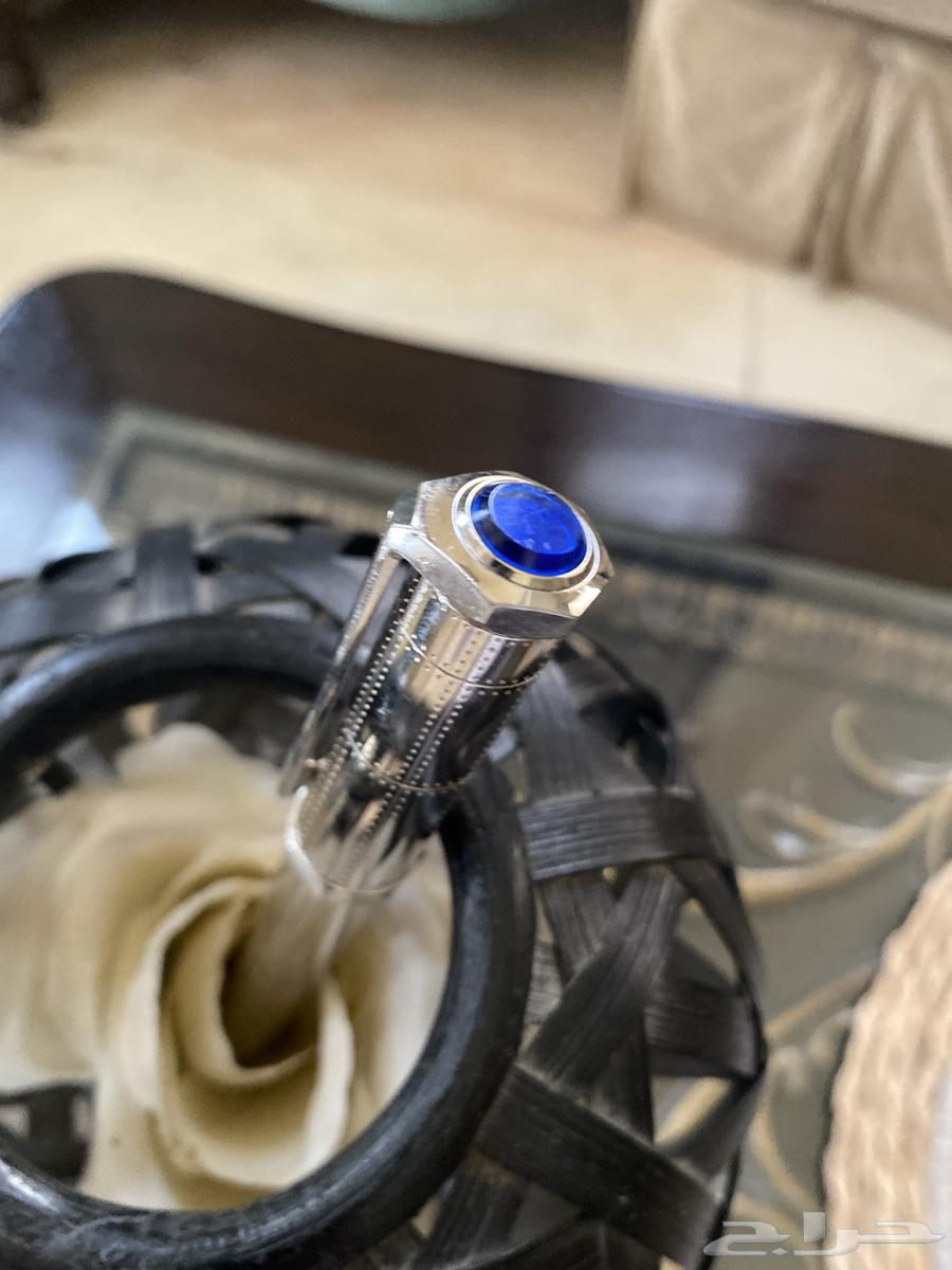 قلم كارتير فيه خدش بسيط64368149180291111