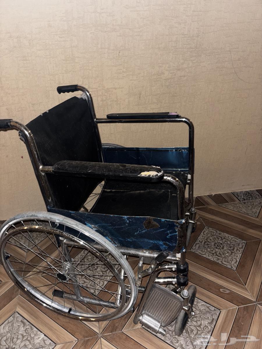 كرسي متحرك للبيع64364203489793111