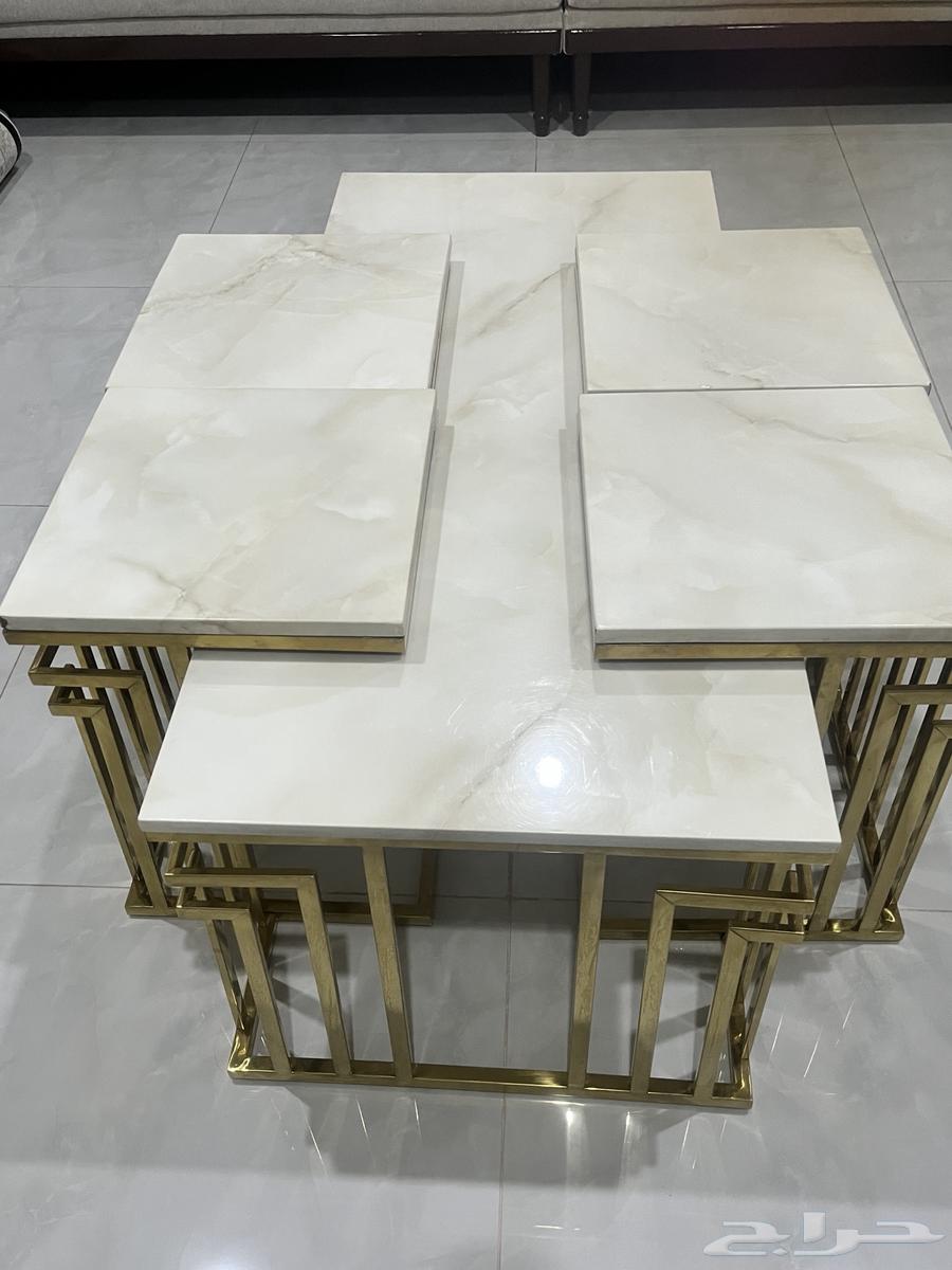 Table with service64364262714369110