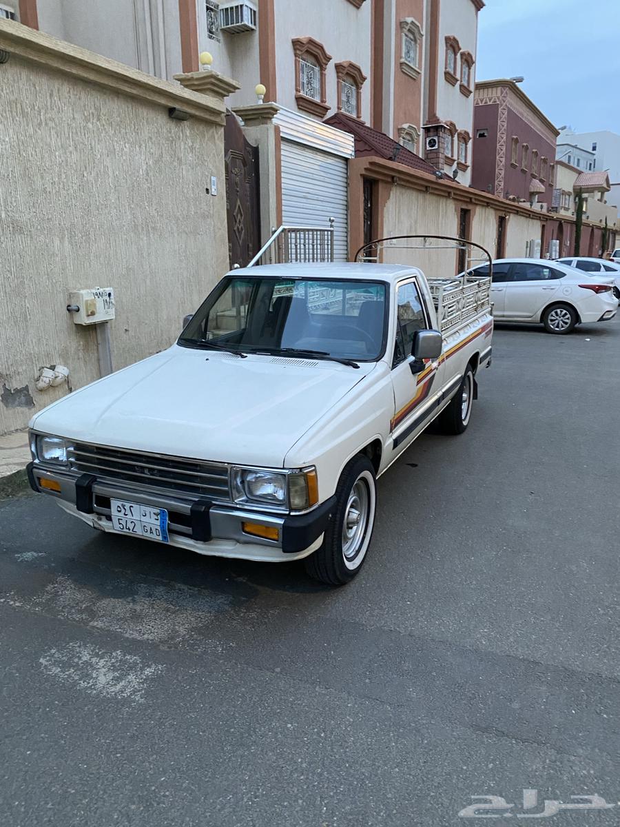 HiLux 85 Five Seaters64518339652738112