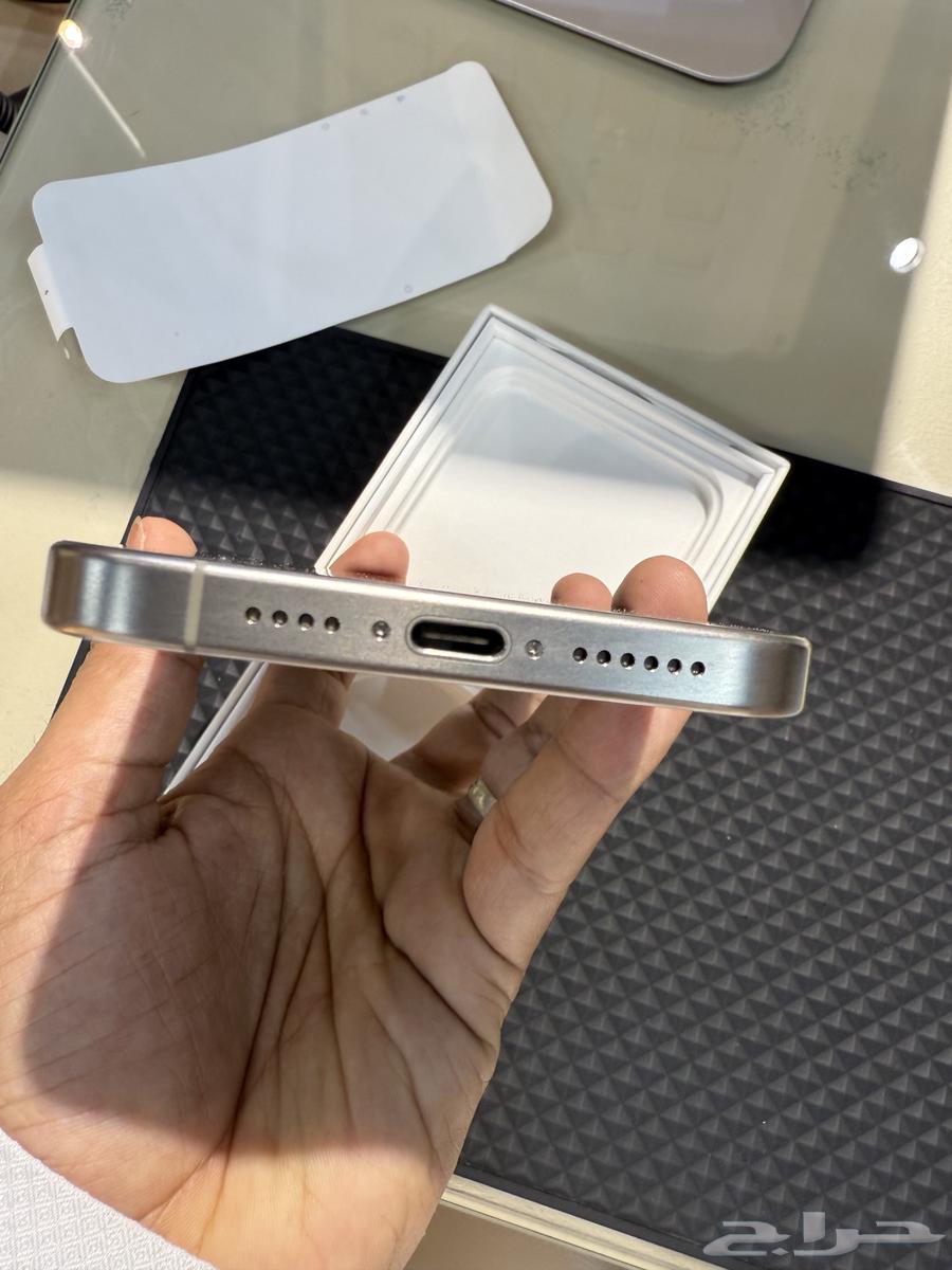 iPhone 15 Pro Max64372741058946114