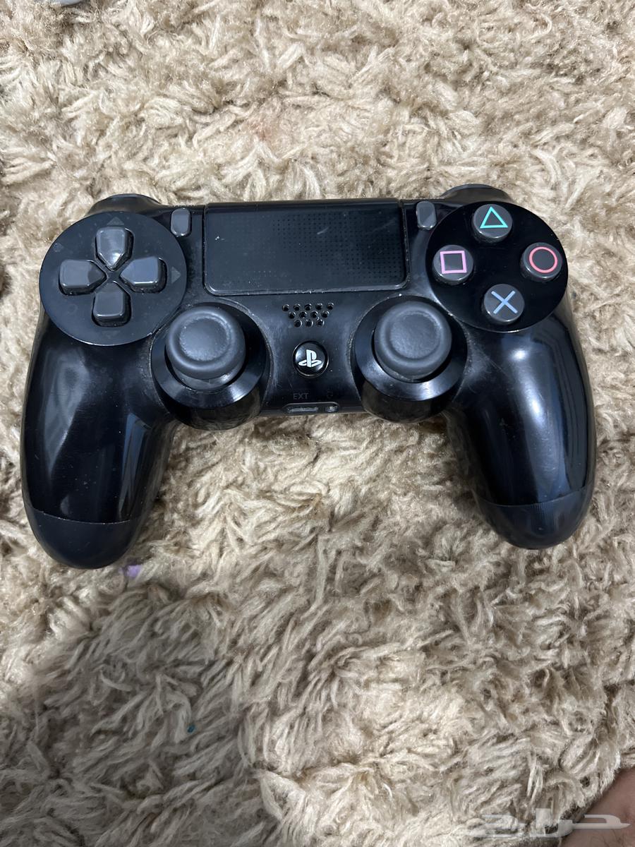 للبيع يدات سوني فور اصليه64364440019074112