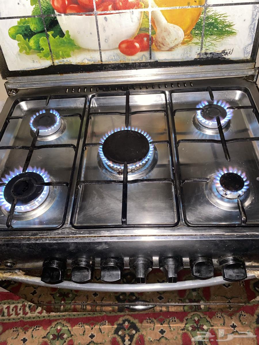 فرن وغسالة بحالة ممتازة لايوجد بهم عيب64367493633154110