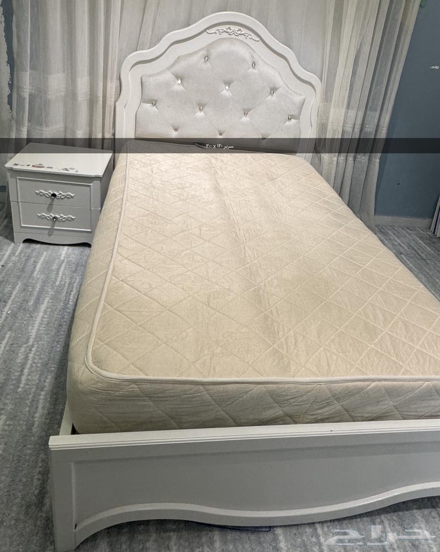 سرير أولاد وغرفة بنات كاملة للبيع64366380652546111