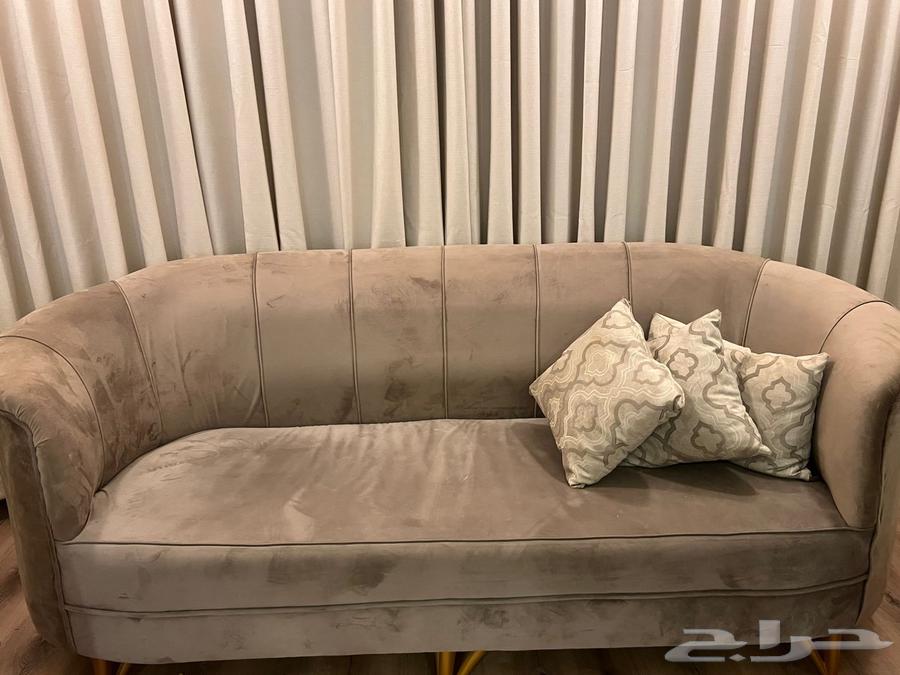 Sofa with tables64372579908994110