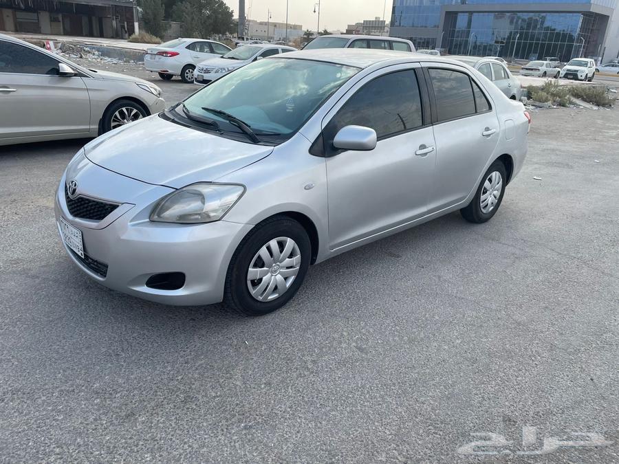 يارس2013 تماتك زجاج كهرب البدي مجدد كامل على نظافه64516510654082111