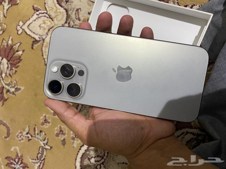 ايفون 15 برو ماكس 256g بطارية 89 كرتونه واغراضة معه64374656315779112