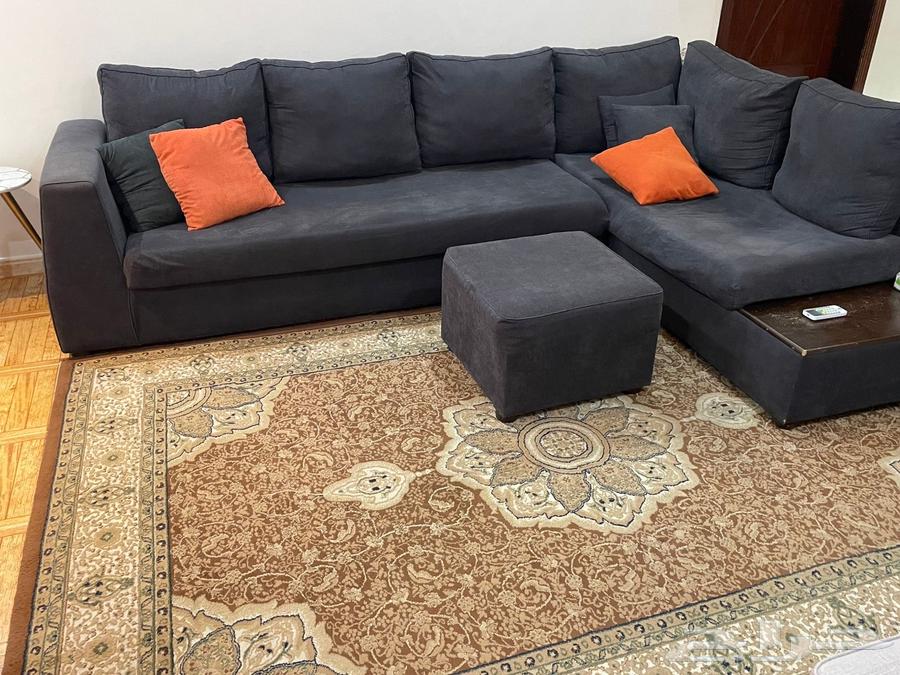 ركنة 2  3 رمادي غامق مع السجادة وبف64374185970946112