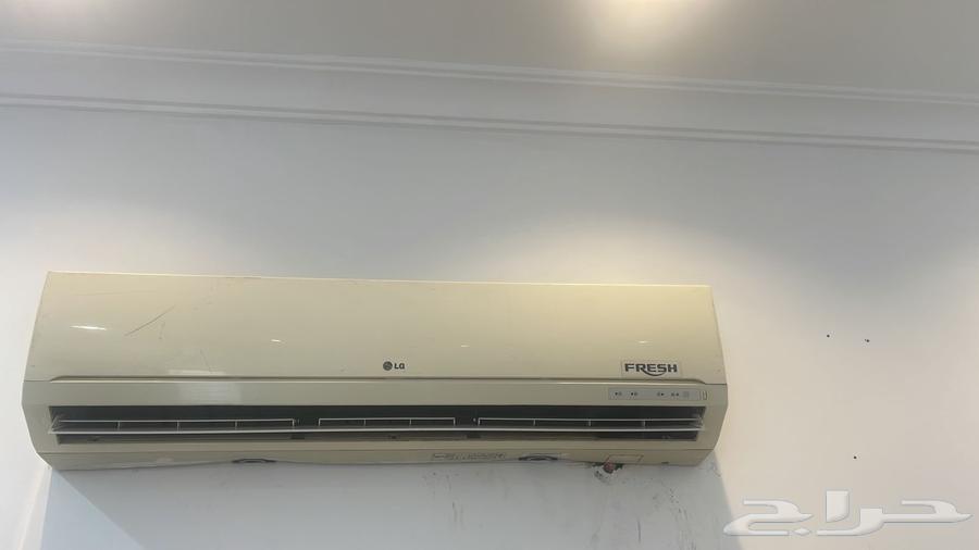 Three split air conditioners in good condition with excellent cooling64371774119043112